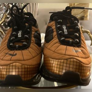 Boys Brown Air Max Very Gently worn Size 2.5